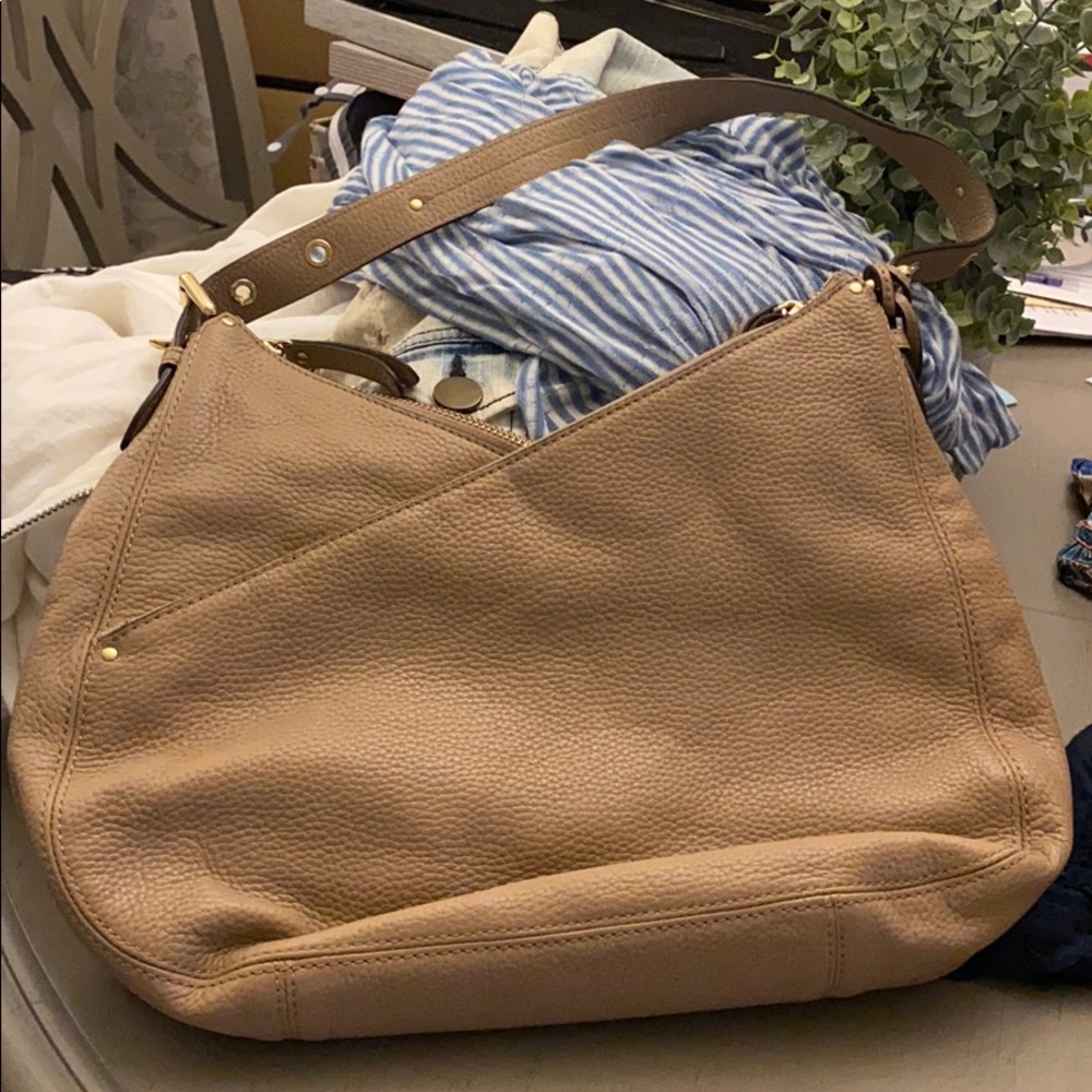 Excellent condition brown/tan leather bag